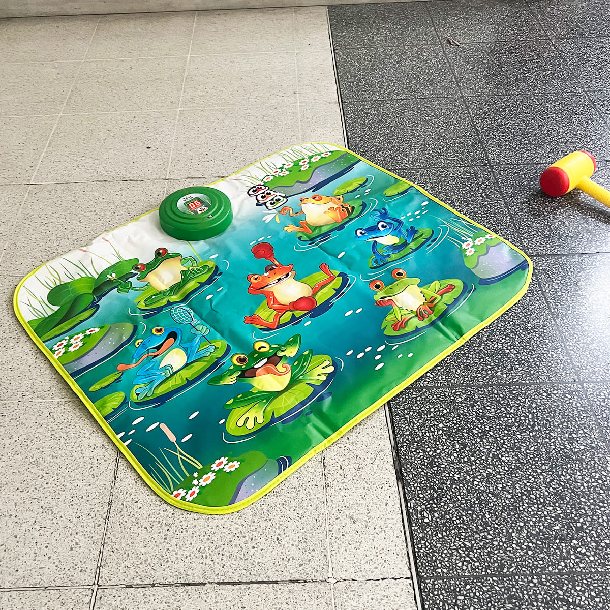 Miniatura 2 de Tapete interactivo Golpea Sapo SLW9989